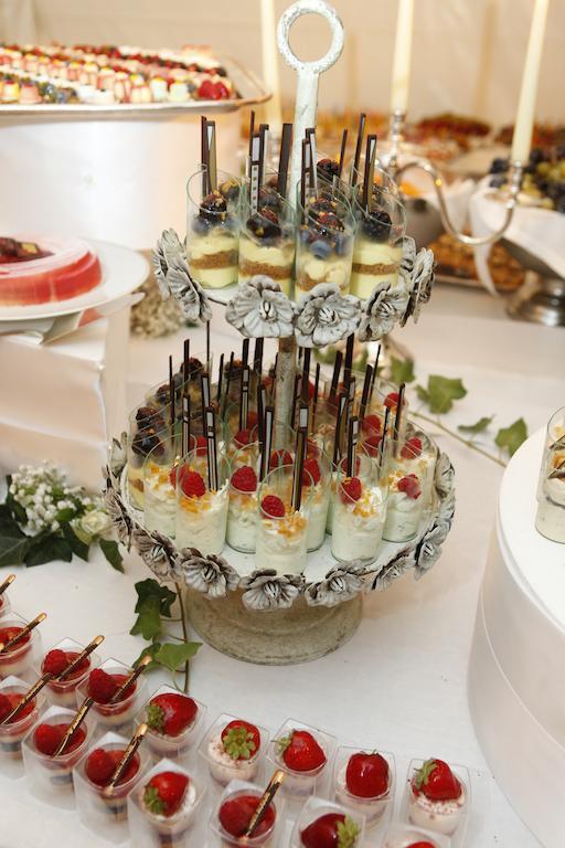 Ristorante Albergo Ca' Vittoria Tigliole Екстер'єр фото