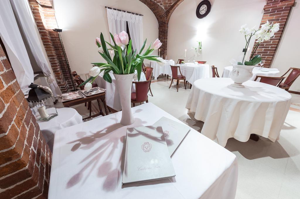 Ristorante Albergo Ca' Vittoria Tigliole Екстер'єр фото